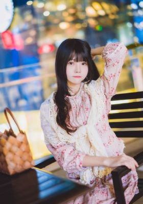 侍女光着双乳被老太爷揉_HD日韩免费观看