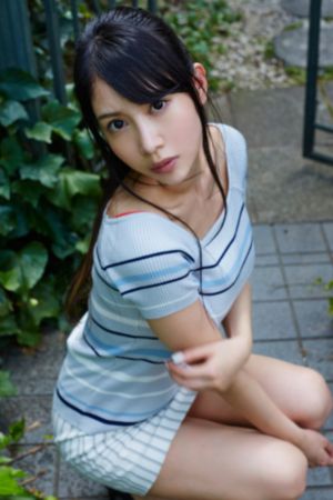 2003法国裸奶全透明走秀视频_HD迅雷电影在线